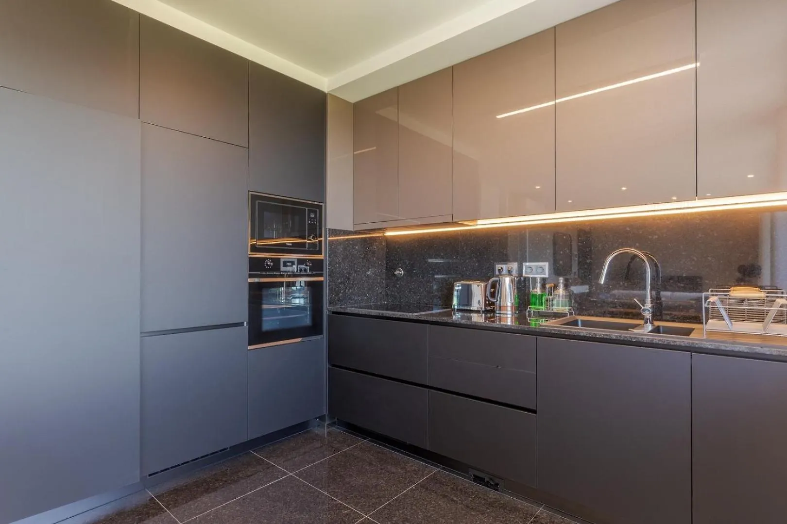 Renala III Villa Funchal